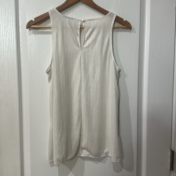 New York and Company size small sleeveless ribbed cream Sheen sparkle top - Picture 4 of 5